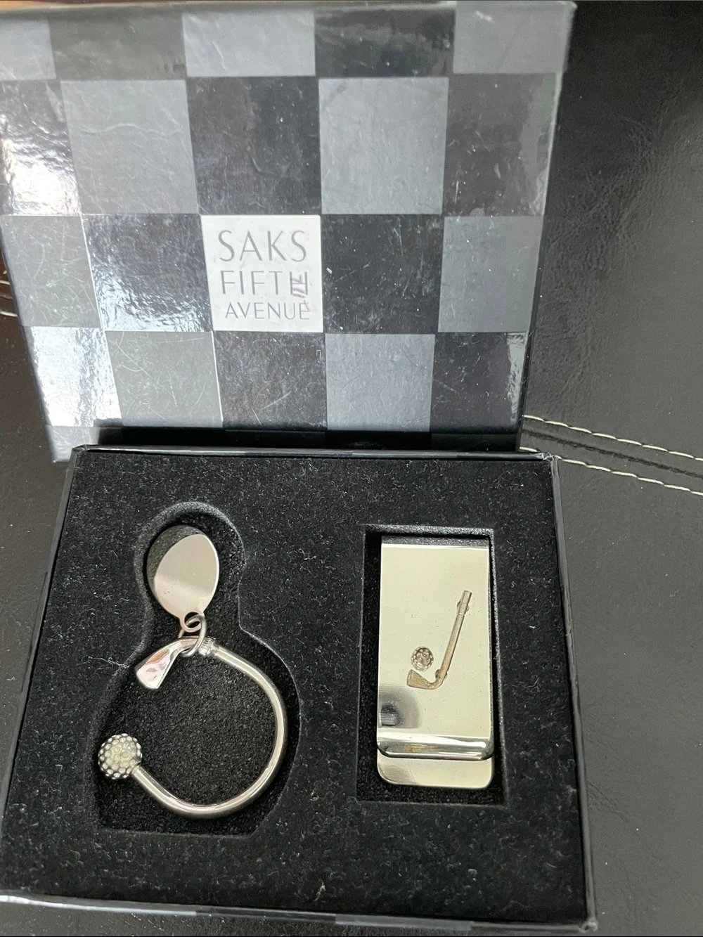 Saks Fifth Avenue Silver Golf Motif Money Clip & Keyring Set